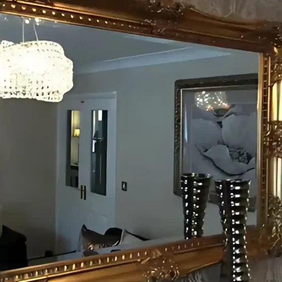 How to Incorporate an Antique Mirror into Your Home Decor